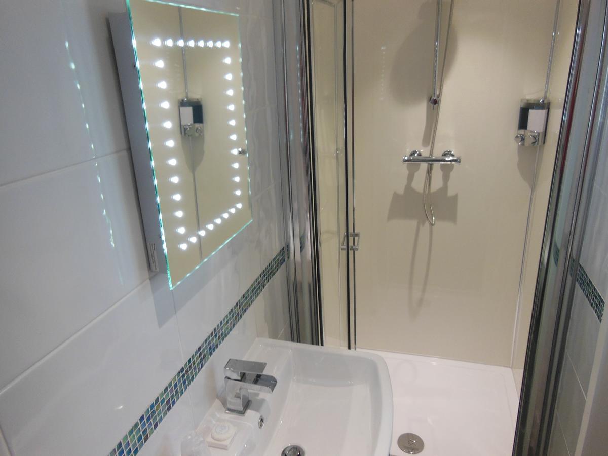 Y Giler Arms Otel Pentrefoelas Dış mekan fotoğraf